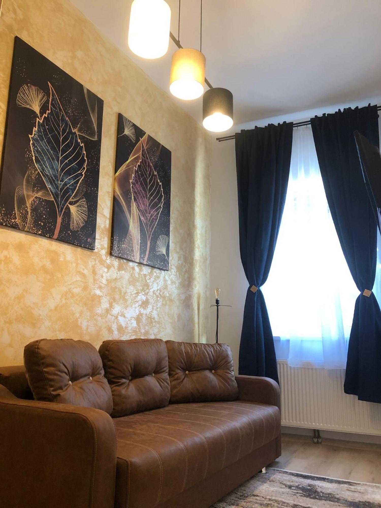 Urban Central Apartments Brasov Exterior photo